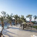 Kubana מלון 2*