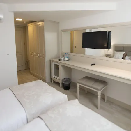 Kubana Hotel 2*