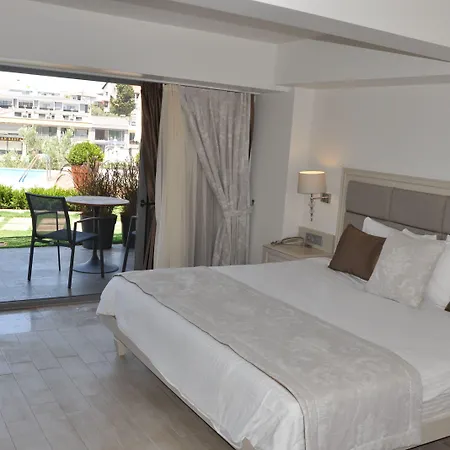 Kubana Hotel Çeşme